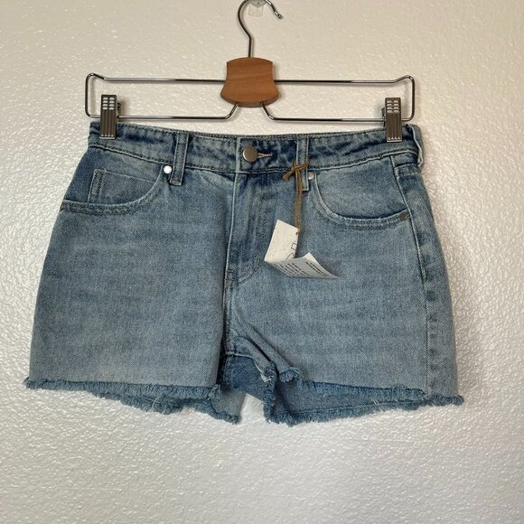 PTCL Womens Light Wash Denim Mid Rise Cut Off Fray Hem Jean Shorts 24 - Picture 2 of 13